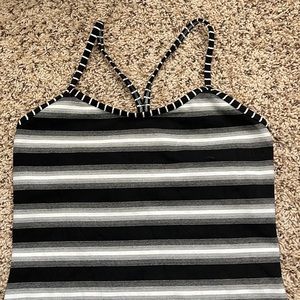 🍋 Lululemon Power-Y tank top